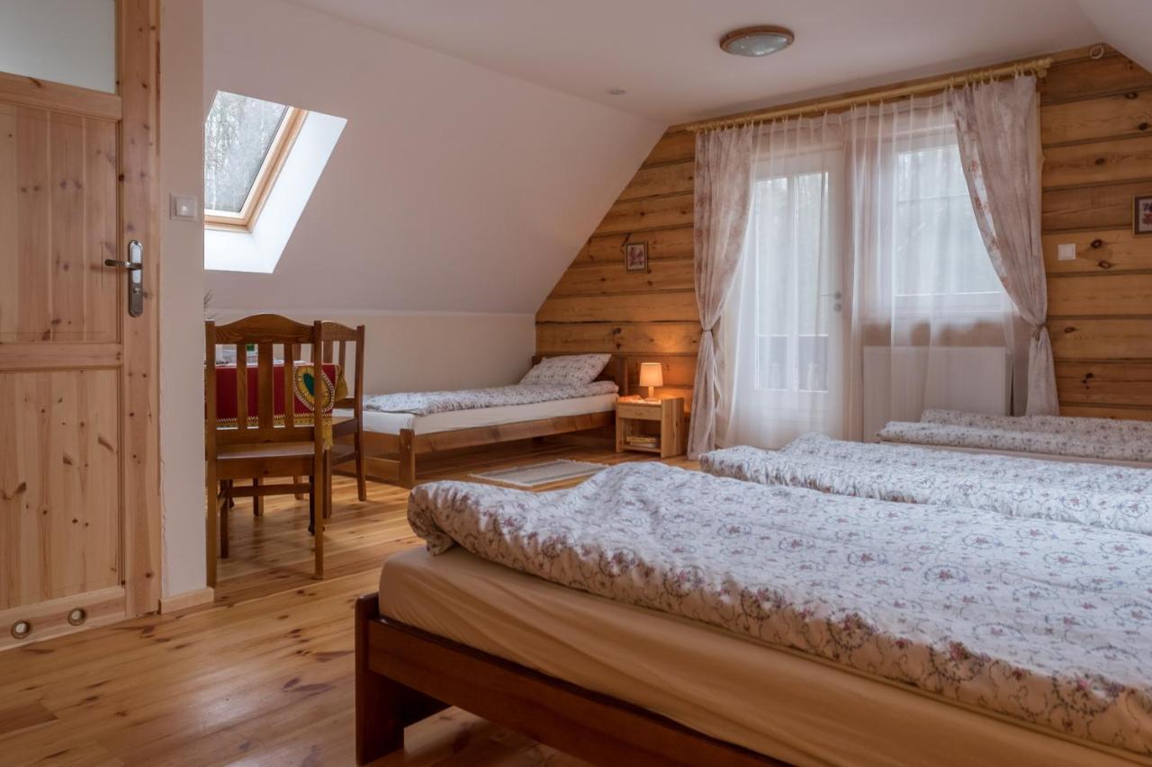 Miodowa Kolonia Bed and Breakfast Białowieża Exteriör bild