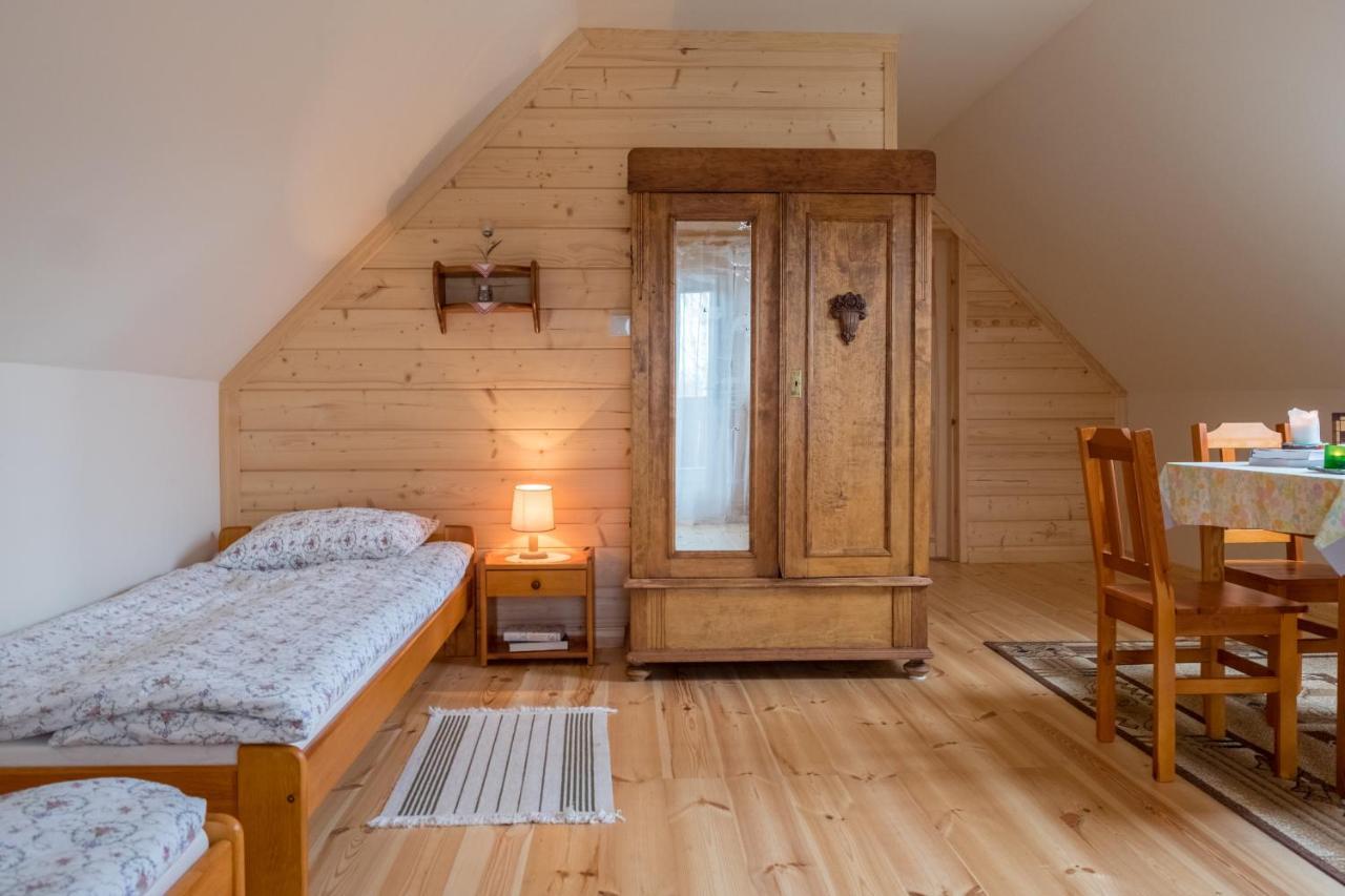 Miodowa Kolonia Bed and Breakfast Białowieża Exteriör bild