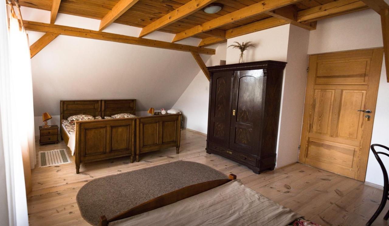 Miodowa Kolonia Bed and Breakfast Białowieża Exteriör bild